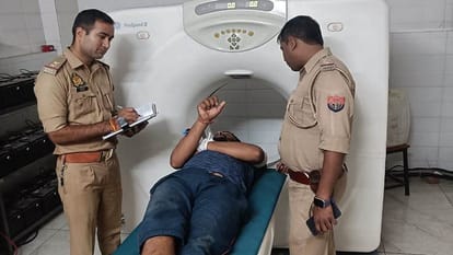 Meerut: Robbery on mobile tower, three brothers challenged the miscreants, two brothers were shot