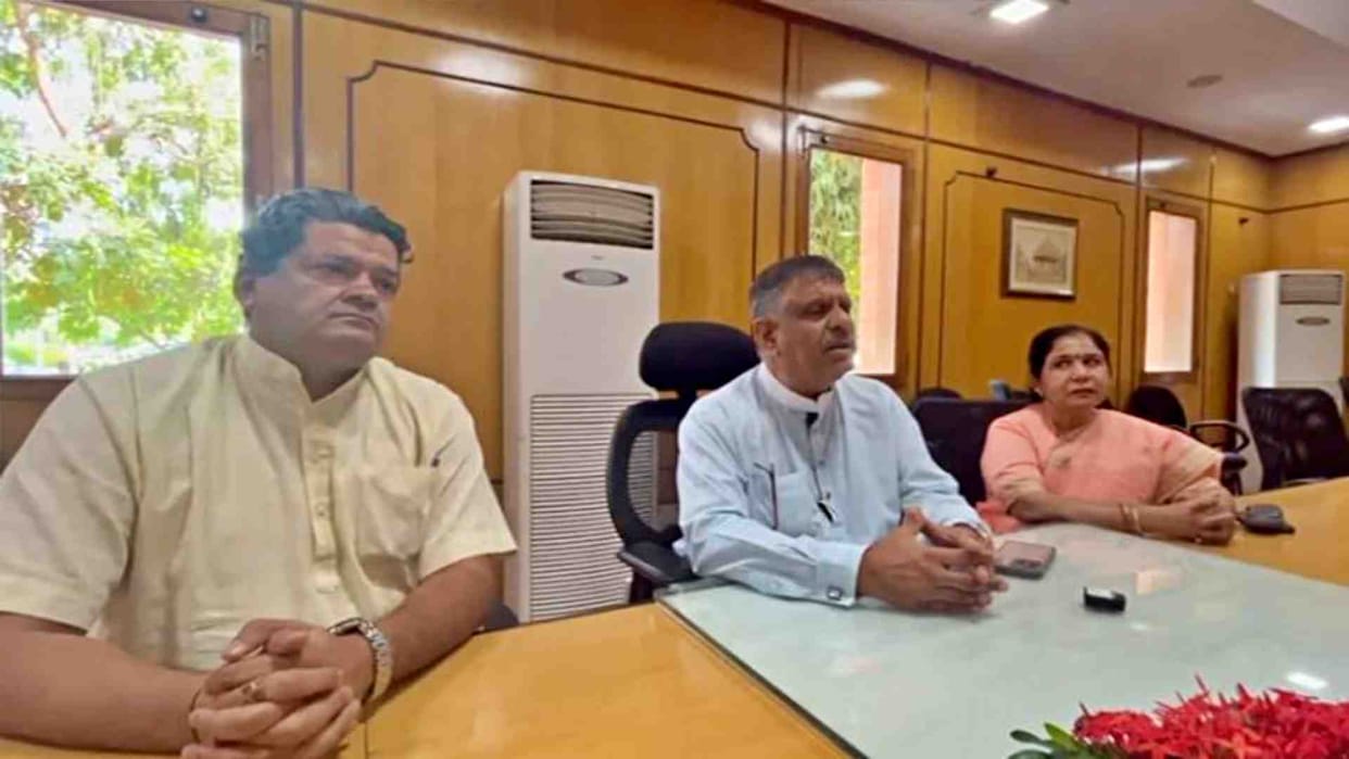 Jaipur: Review meeting of decisions taken in last 6 months of Gehlot government