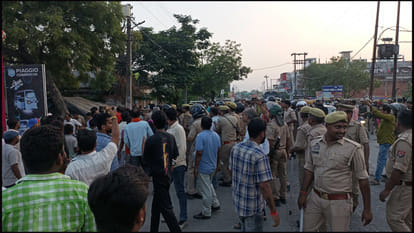 Stone pelting on idol organizers carrying goddess idol in Kushinagar, controversy escalates