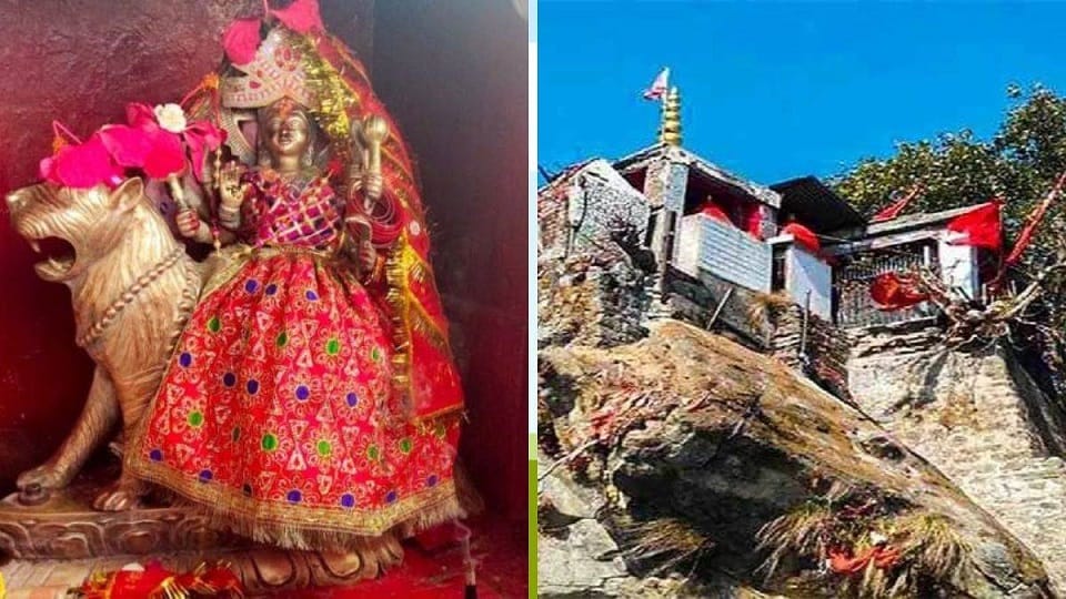 Devotees forced to move ahead risking their lives in the dark in Purnagiri Dham