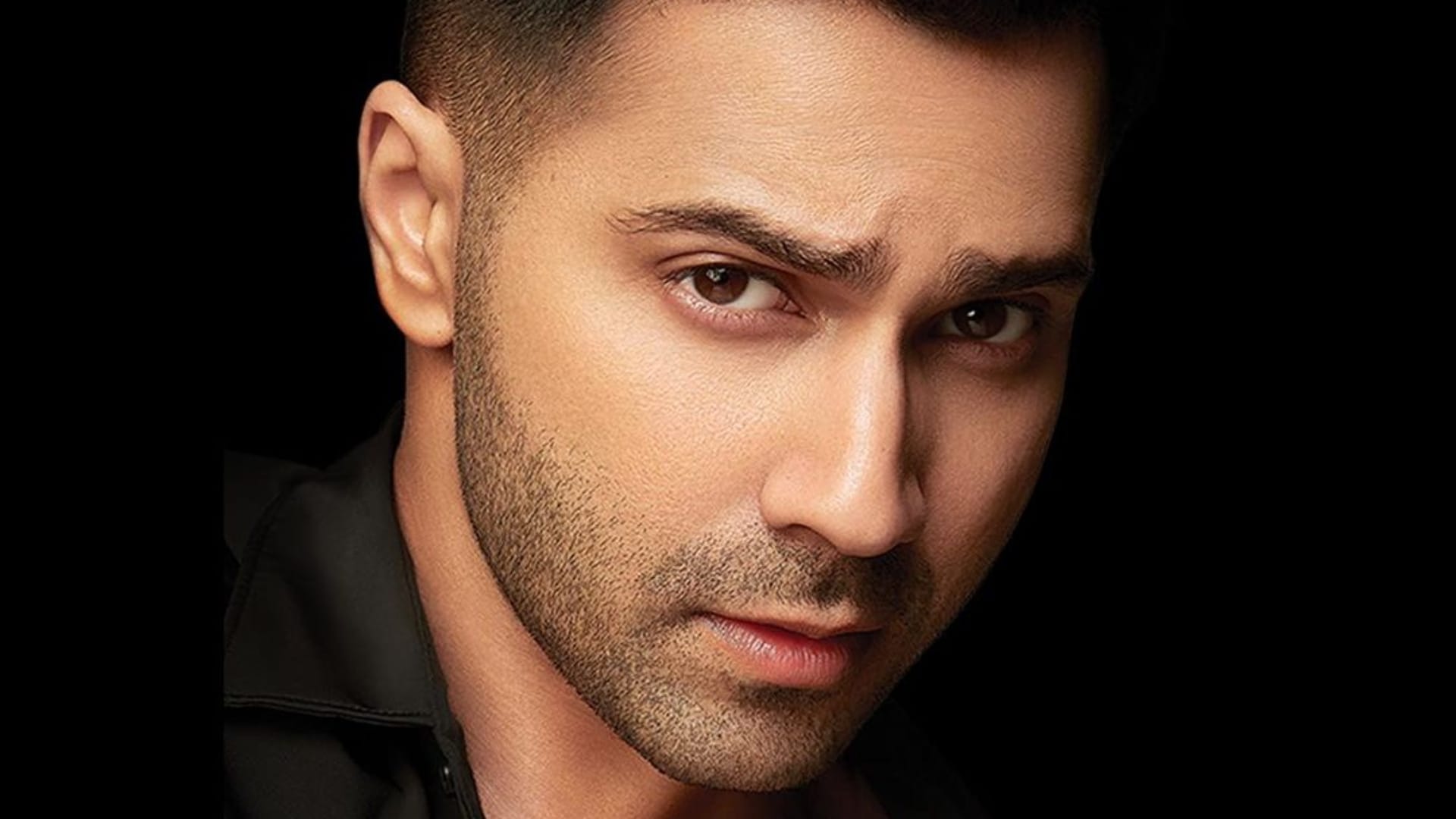 Baby John Actor Varun Dhawan spoke about uncomfortable fan encounters says she was wife of a very powerful man