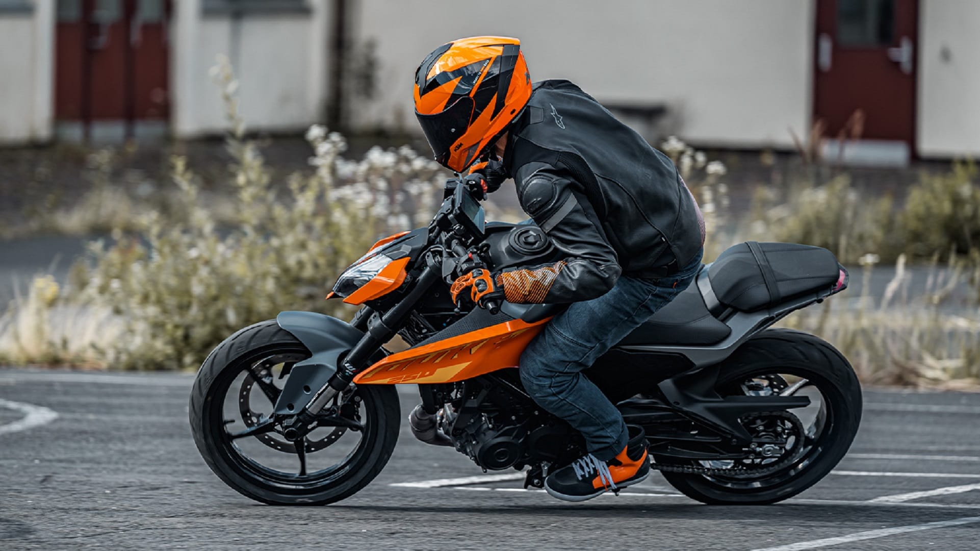 2024 KTM 250 Duke Motorcycle Launched in India Know Price Features Specifications Details