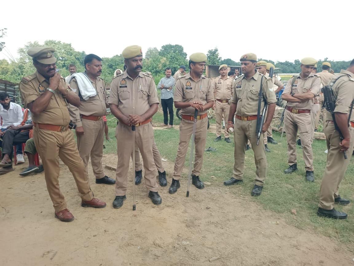Former pradhan murdered in bazarshukul thana in Amethi.