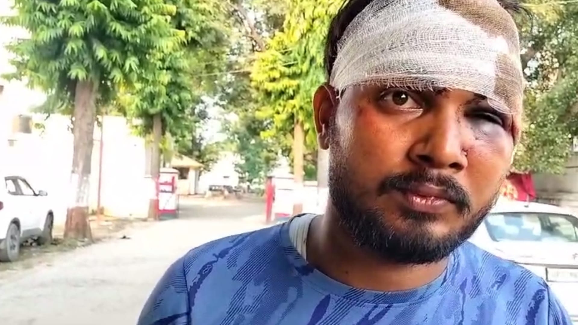 Nine lakh rupees loot with BC sanchalak in Khairight thana in Bahraich.