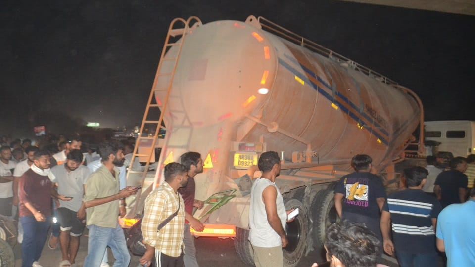 Shamli: Farmers opened the highway jam after 35 hours, villagers of many villages traveled to the highway