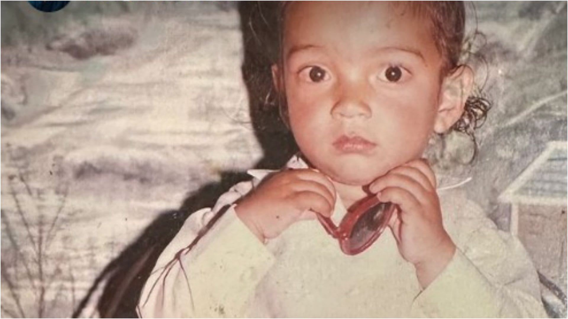 Kangana Ranaut Gets Nostalgic shares childhood pictures from old photo Album on brother Aksht Birthday