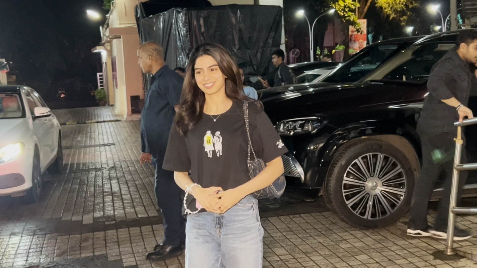 Jigra special screening alia bhatt vedang raina karan johar neetu kapoor radhika madan rashmika mandanna