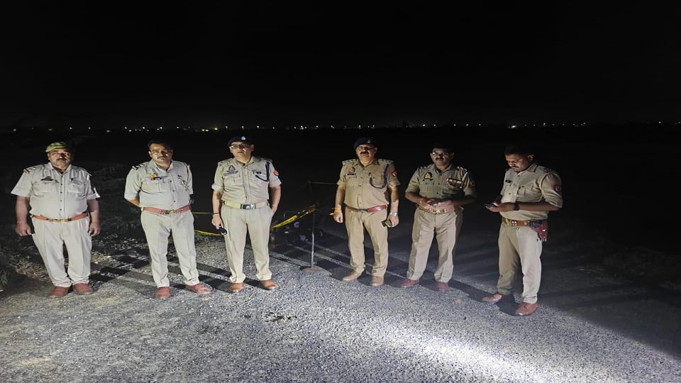 Wife arrested with illegal ganja, husband absconding
