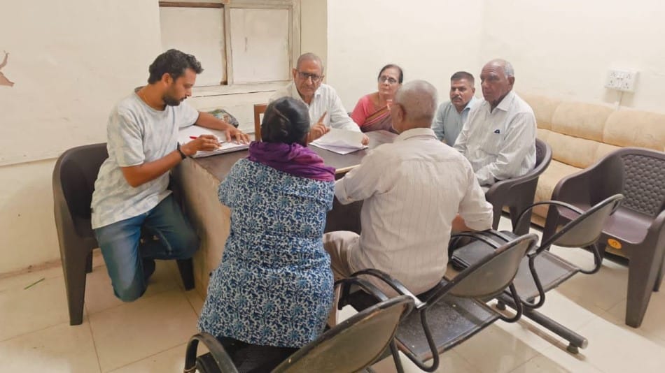 senior citizen helpline counselling centre