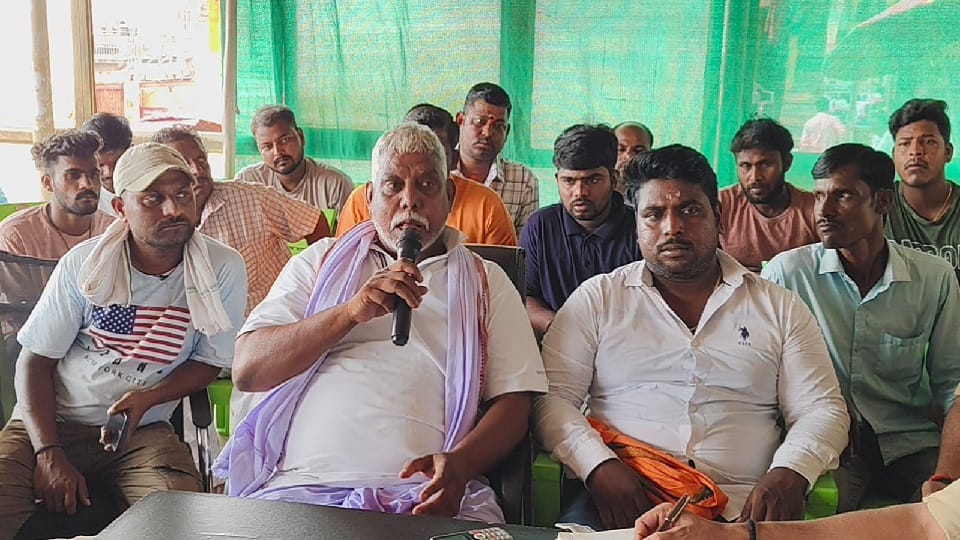 Police held seminar with Manjhi community in view of the festival, instructions given regarding arrangements