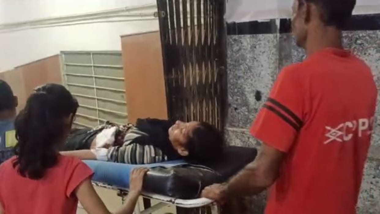 Udaipur News: Due to family dispute, brother-in-law stabbed sister-in-law, treatment continues in MB Hospital