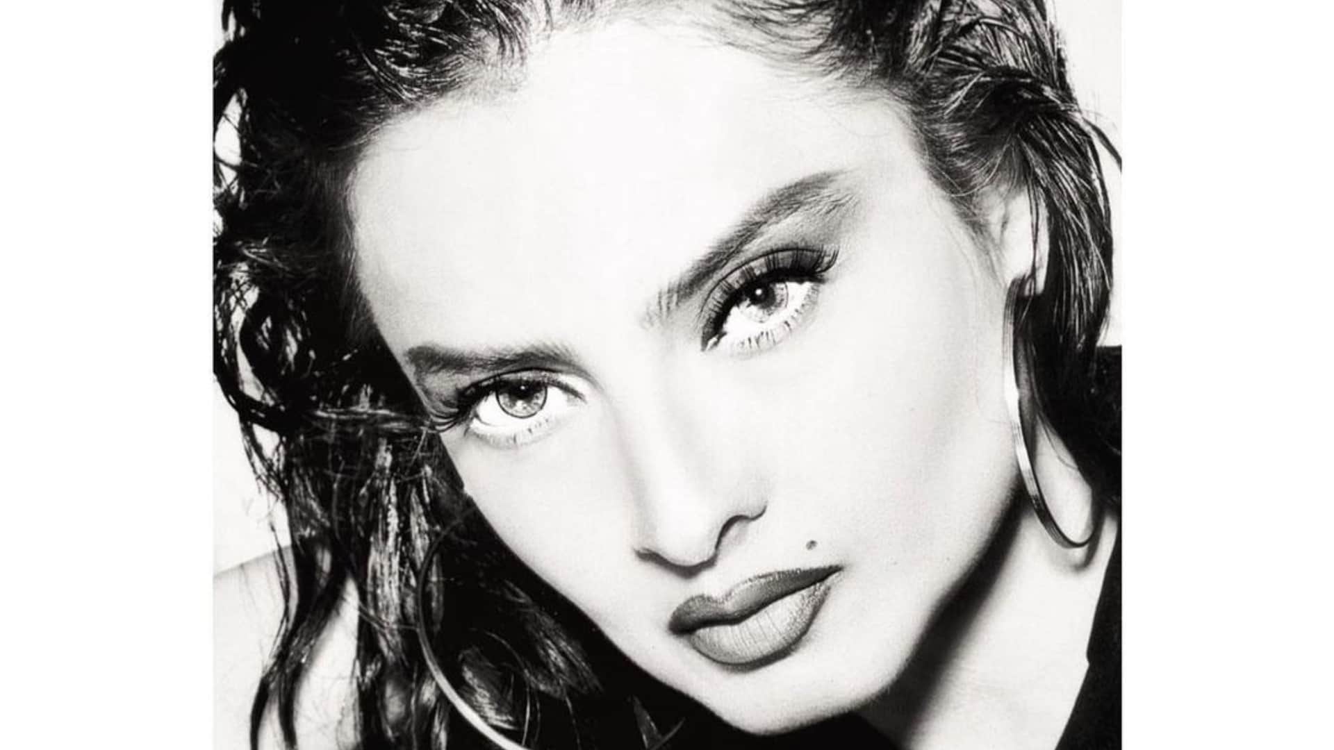 Rekha celebrates her 70th Birthday on 10 October 2024 know her career and life more