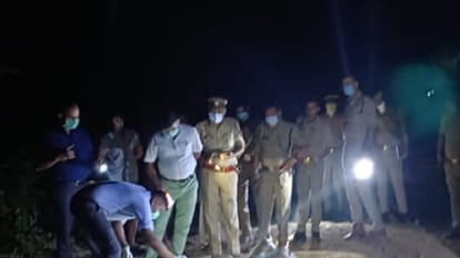 Bijnor: Dead bodies of man and woman found stuck to a tree in Gangan river, name of young man written on hand