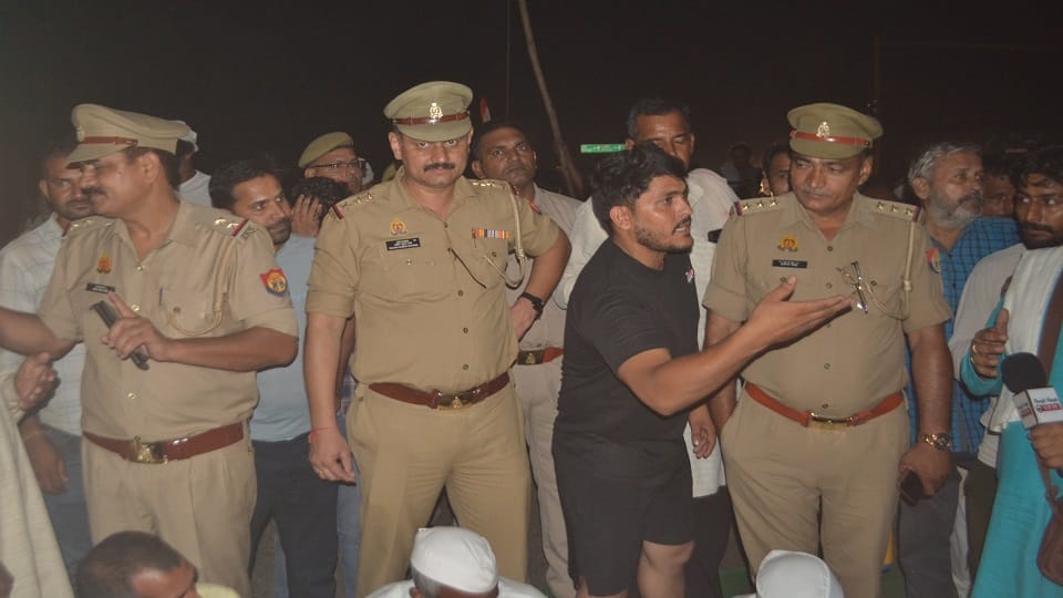 Shamli: Farmers opened the highway jam after 35 hours, villagers of many villages traveled to the highway