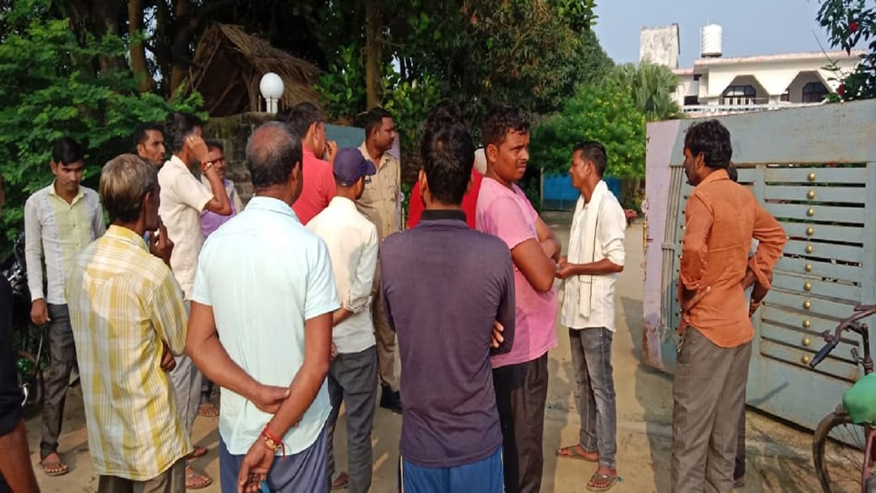 thief attacked the man while protesting against the theft in lakhimpur kheri