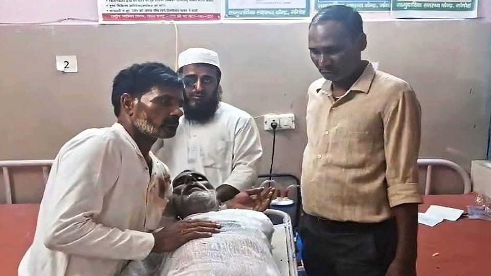 Saharanpur: Villager came under the influence of high tension line, blast occurred and hand got separated