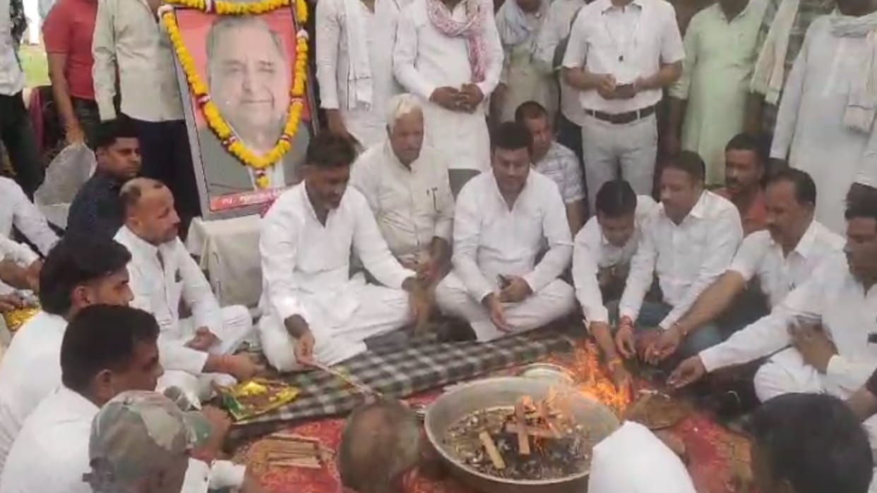 Protest against expensive treatment: Atul Pradhan reached Victoria Park to protest