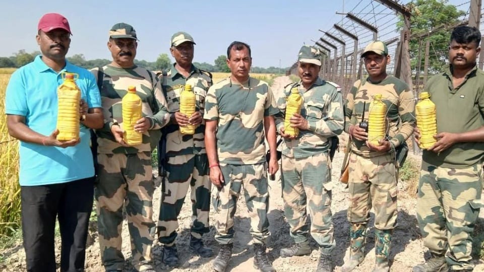 BSF recovers 13 kg heroin near India Pak border in Tarn taran