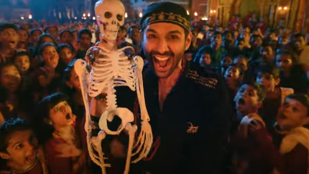 Bhool Bhulaiyaa 2 VS Bhool Bhulaiyaa 3 1st weekend Box office report comparison Kartik Aaryan Anees Bazmee Mov
