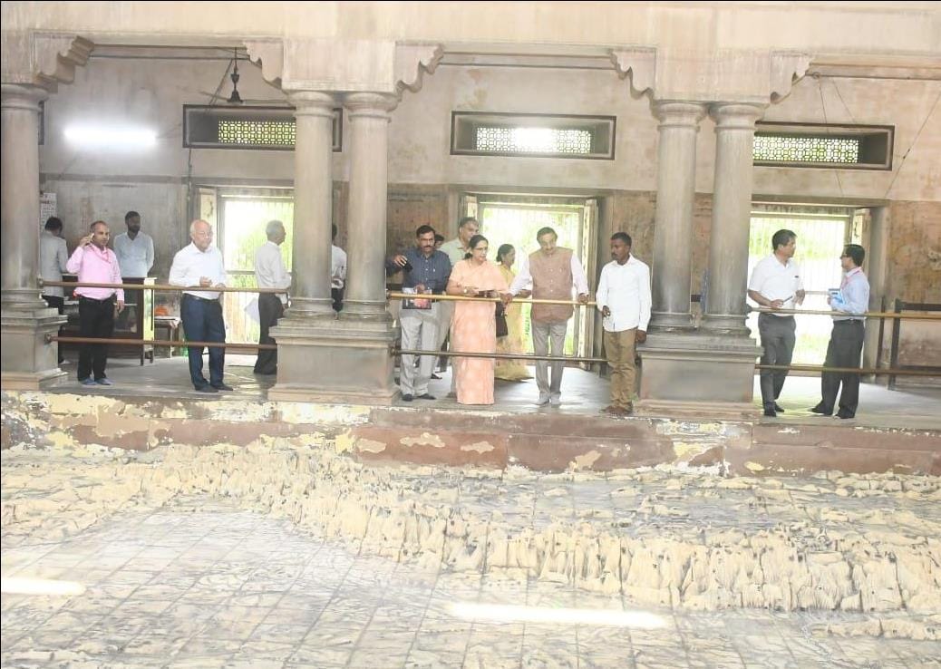 NAAC team submitted report to Mahatma Gandhi Kashi Vidyapith