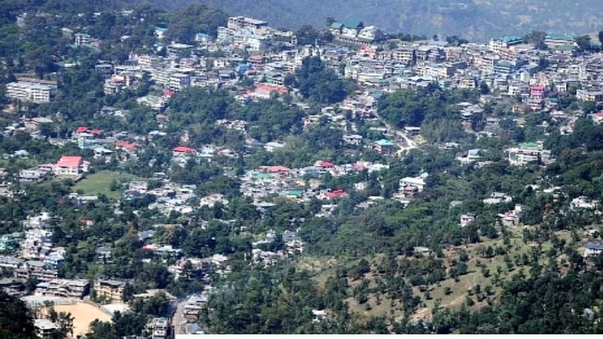 Dharamshala: Bureaucrats and technocrats face to face over housing