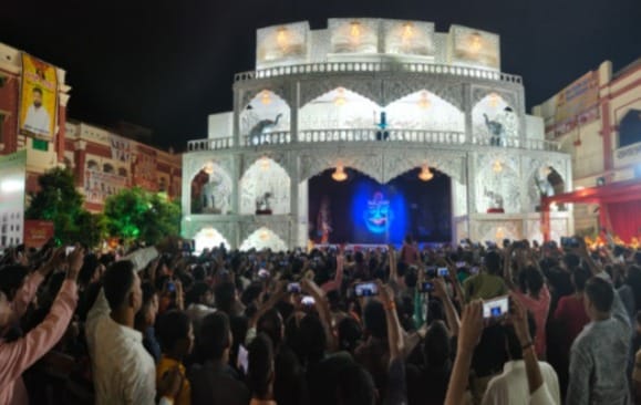 यूपी – Durga Puja 2024: शिव की काशी का कण-कण हुआ शक्तिमय, माता के भजनों से गूंज रहे पंडाल; तीन दिनों तक रहेगी धूम – INA