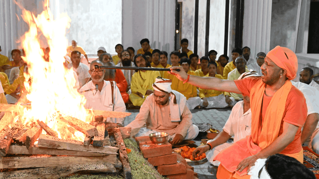 Yogi Adityanath performed Mahanisha puja and havan on Sharadiya Navratri.
