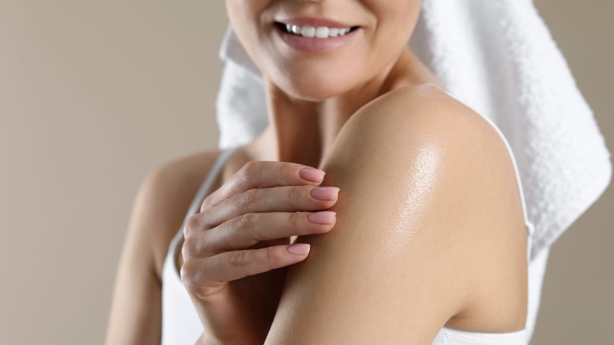 Skin Care Tips these oil will help to keep your skin hydrated in winter