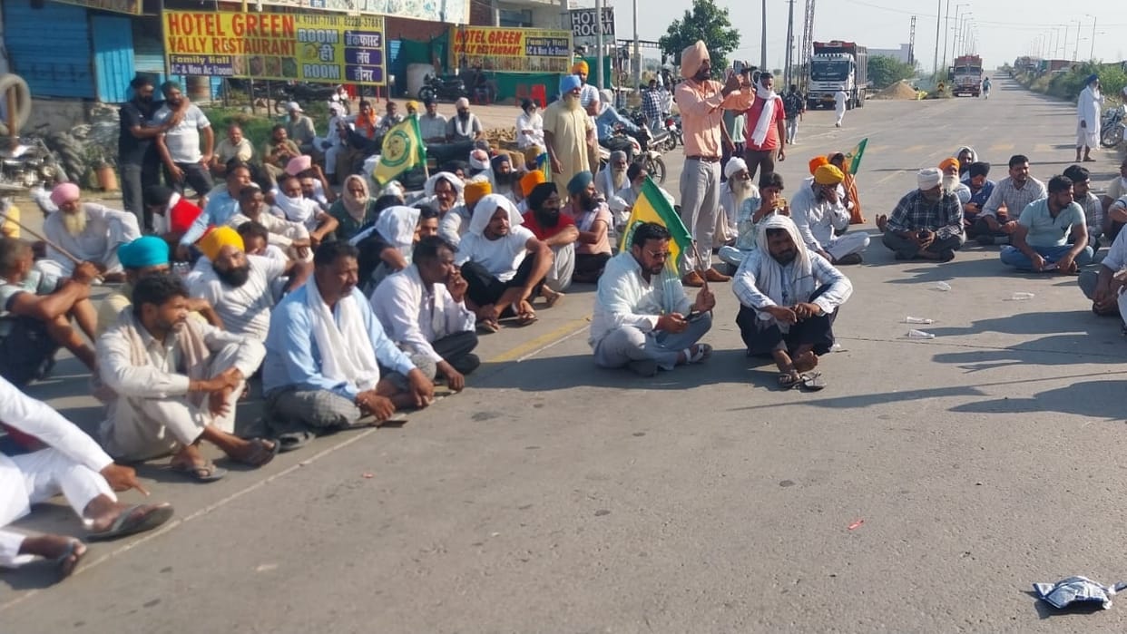 Farmers blocked highway in Kurukshetra for second day, displeasure over paddy procurement persists