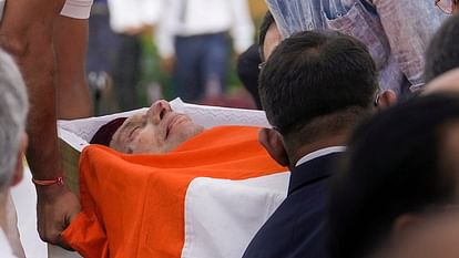 Ratan Tata Mortal Remains Ncpa Lawns public Viewing State Funeral See  Photos - Amar Ujala Hindi News Live - Ratan Tata:एनसीपीए लॉन में रतन टाटा  के अंतिम दर्शन; नम आंखों से दी