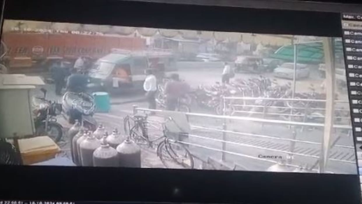 Woman and child died in road accidents in Bareilly