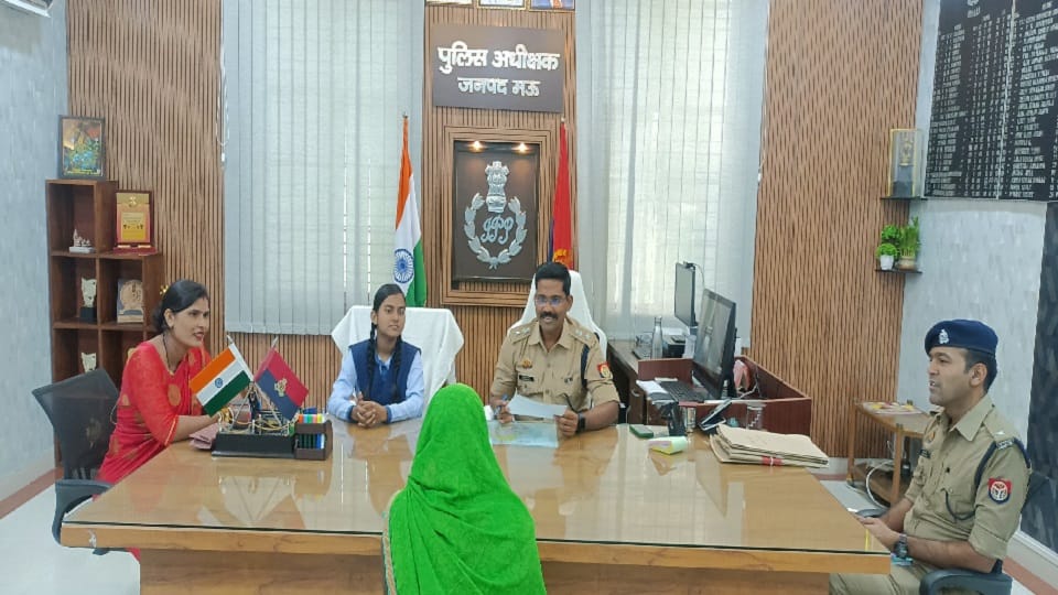 Jyoti, who became CDO for one day under Mission Shakti, conducted public hearing, Sania Saxena became Superint