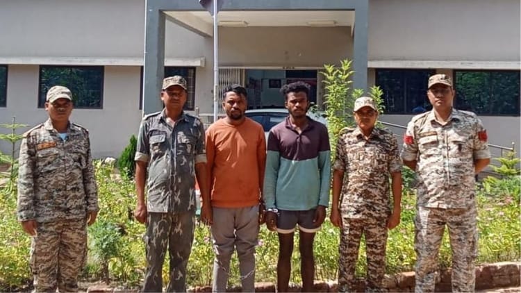 सीजी- Chhattisgarh: कोंडागांव में दो गोतस्करों को पुलिस ने किया गिरफ्तार, 37 मवेशी बरामद – INA