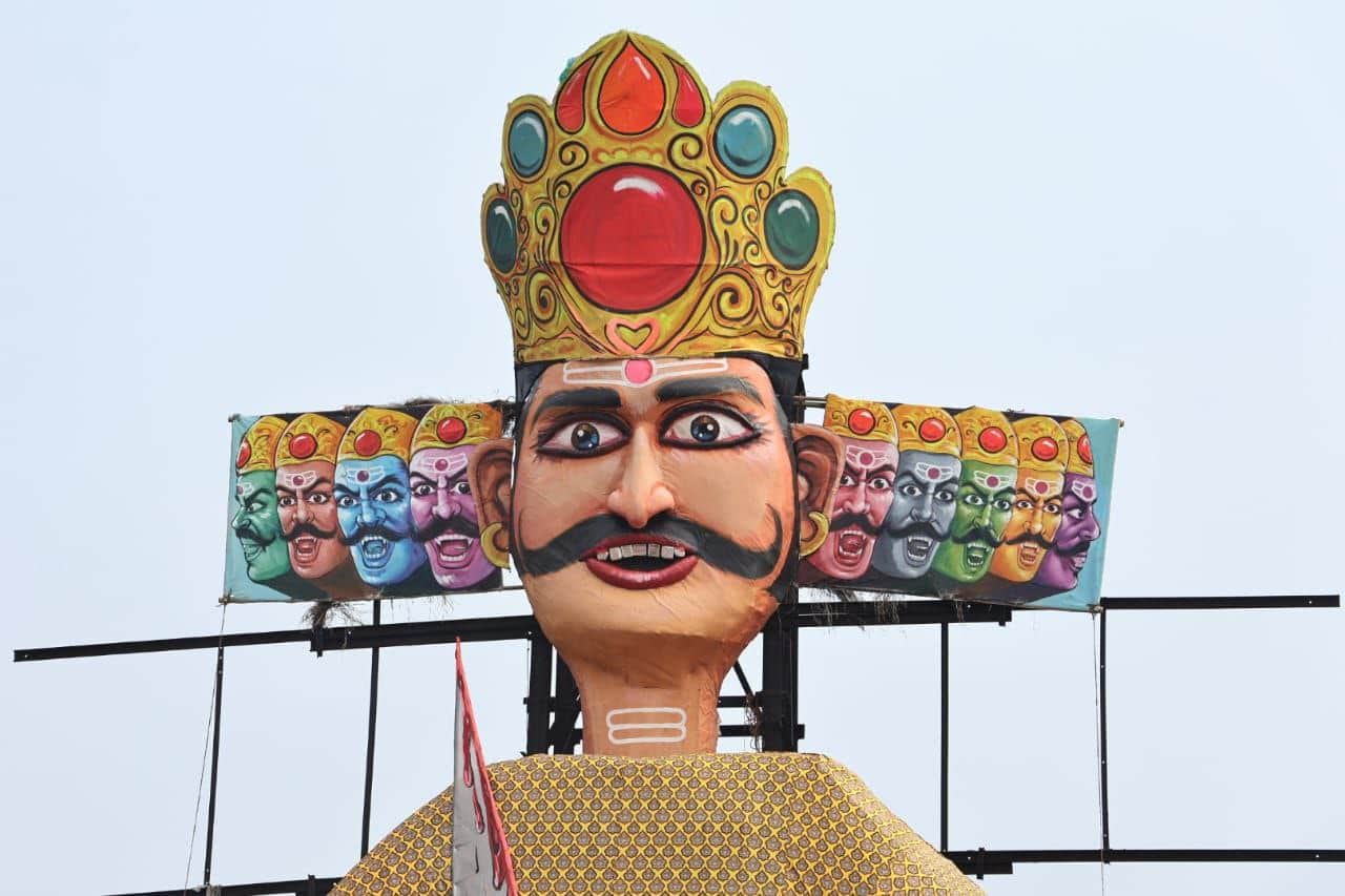 Dussehra 2024 how to make ravana for Dussehra in simple steps  images