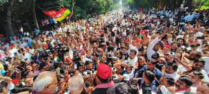 UP: Politics has shifted just before the elections, with Brahmin votes becoming relevant; Akhilesh Yadav's PDA