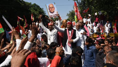 Akhilesh said: India alliance will remain, our job is to take it along, will fight elections keeping PDA at th