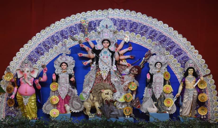 Navratri: Grand adornment of the Goddess, queue of devotees for darshan, echoing cheers