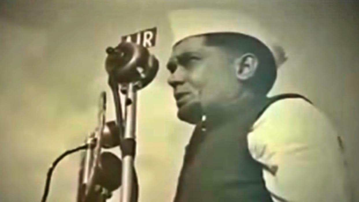 Remembrance: Jayaprakash Narayan, the great hero of the second independence, gave a new direction to the mass