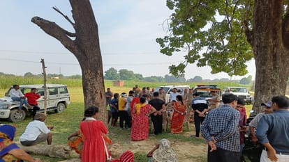 Anger over the death of teenage rape victim, adamant on getting bulldozer driven at accused's house