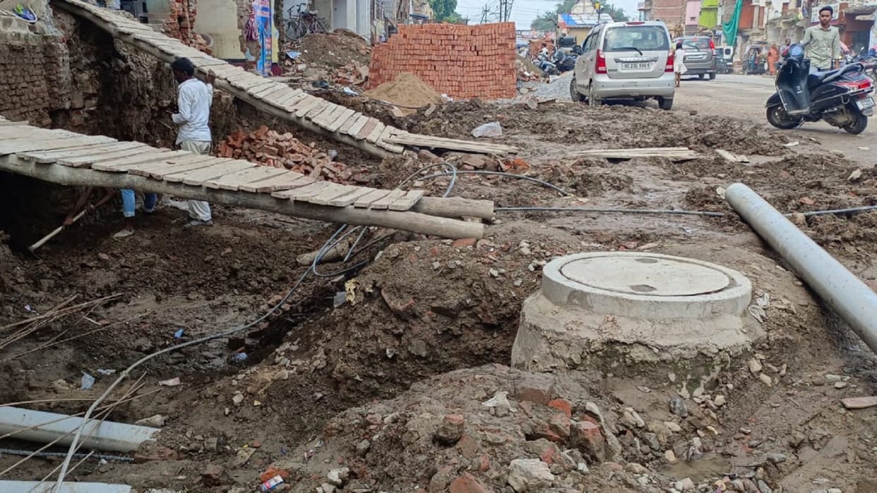 Two thousand population of Ramnagar troubled sewer and drinking water problem road widening increased problem