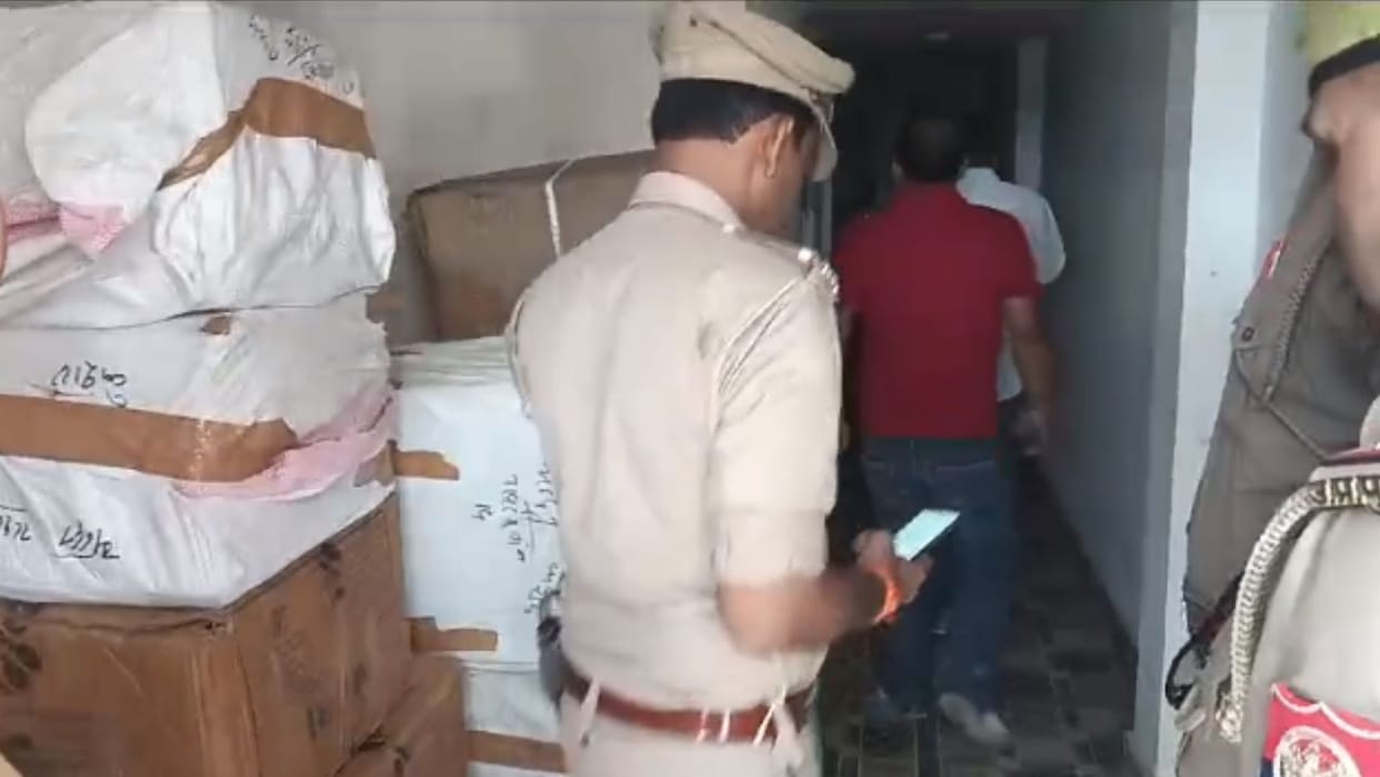 Fireworks were made densely populated areas in sonbhadra four quintals of material recovered