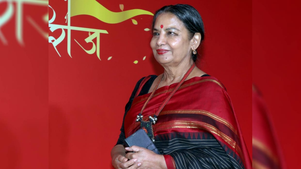 Mahesh Bhatt was going through trouble during the shooting of arth Shabana Azmi revealed unheard secrets