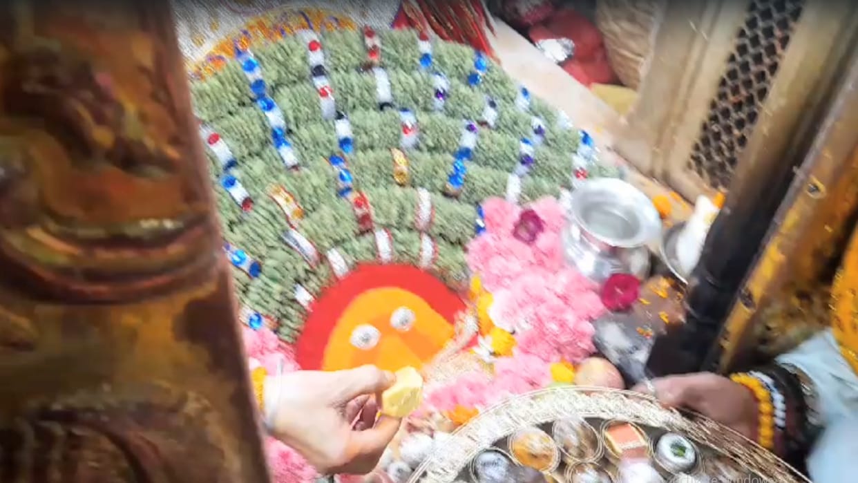 On Ashtami, 56 bhogs were offered to mata Chintapurni, 10 thousand devotees paid obeisance