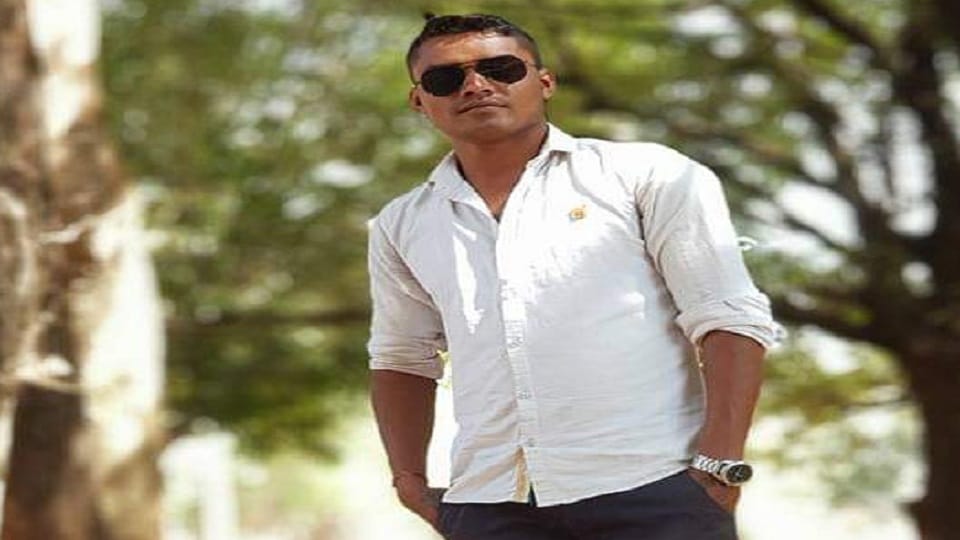 Constable hanged himself in his government quarter on the night of Navami in Jagdalpur