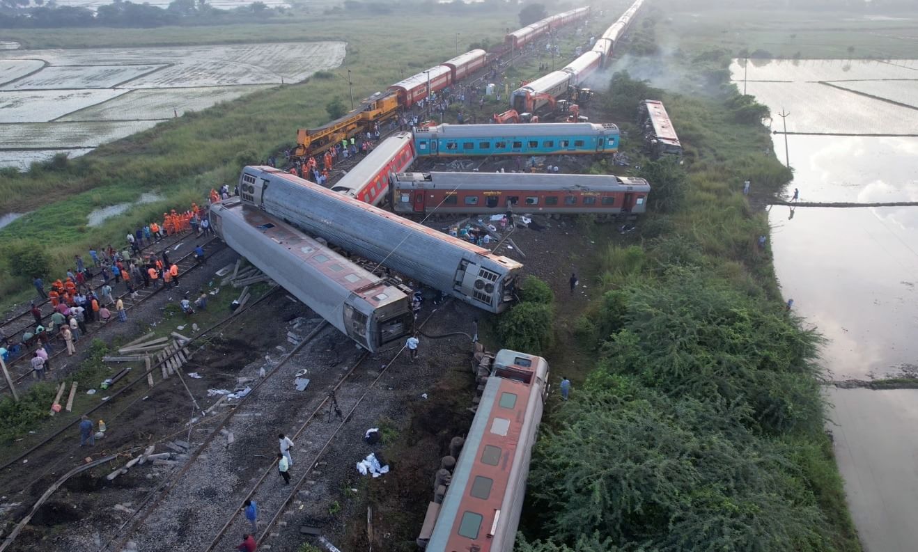Bagmati Express Left The Main Line And Went To The Loop Line, Shocking