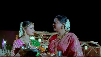 Famous Bollywood Karwa Chauth Songs Saajanji Ghar Aaye Bole Chudiyan Chand Aur Piya