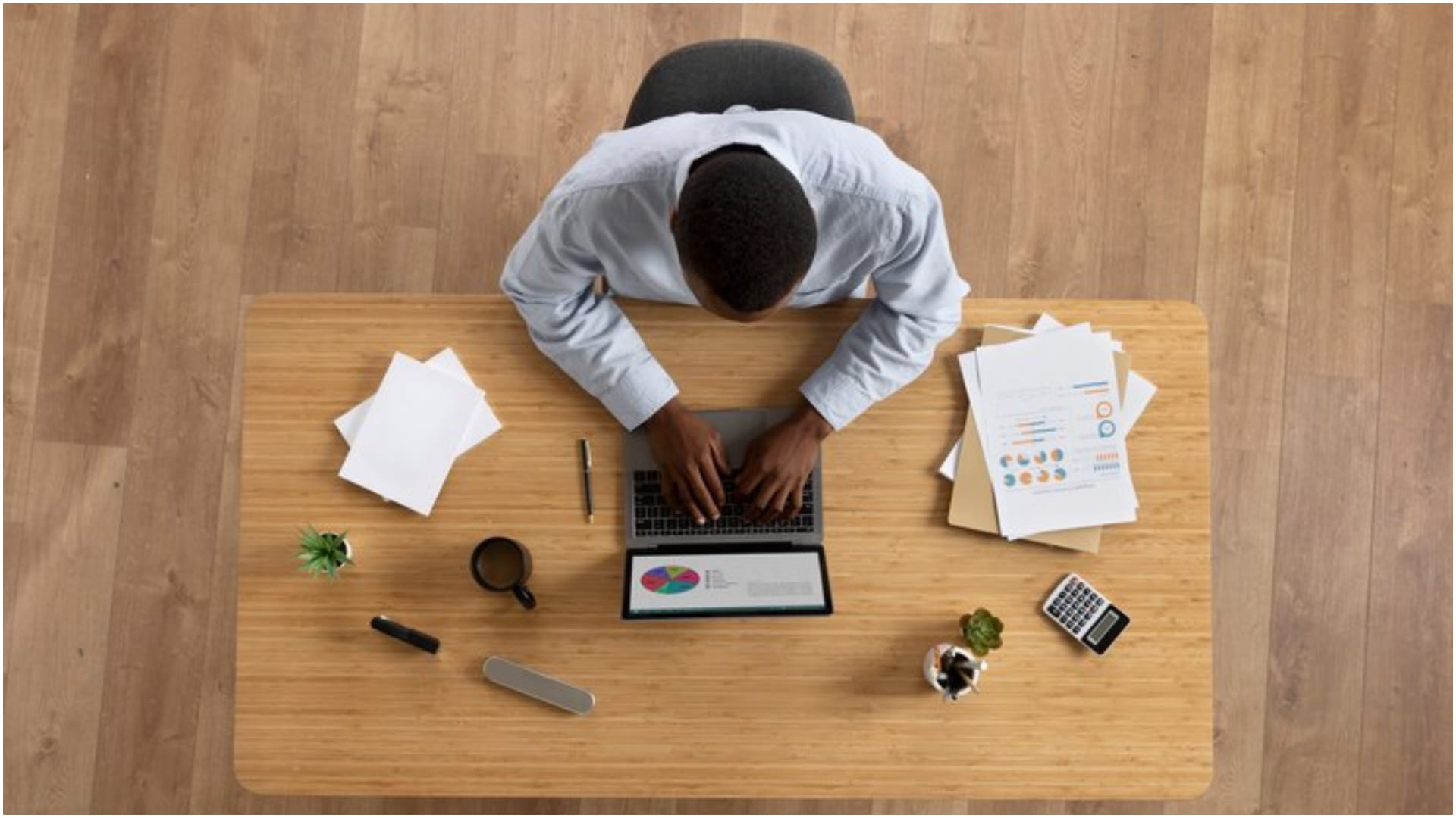 48% of Indians Suffer from Back or Waist Pain Know Causes and Effective Prevention Tips