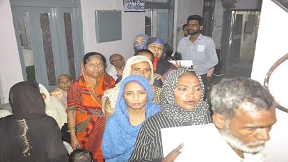 Aligarh News: दो डेंगू व एक मलेरिया का मरीज मिला, अस्पतालों में बुखार से पीड़ितों की कतार Two dengue and one malaria patients found in Aligarh
