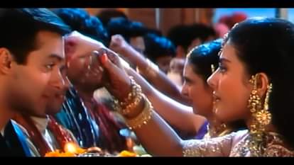 Famous Bollywood Karwa Chauth Songs Saajanji Ghar Aaye Bole Chudiyan Chand Aur Piya