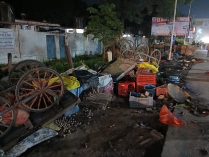 UP News Stone Pelting During Durga Idol Immersion in Gonda Tension Rises Three Arrested news in Hindi